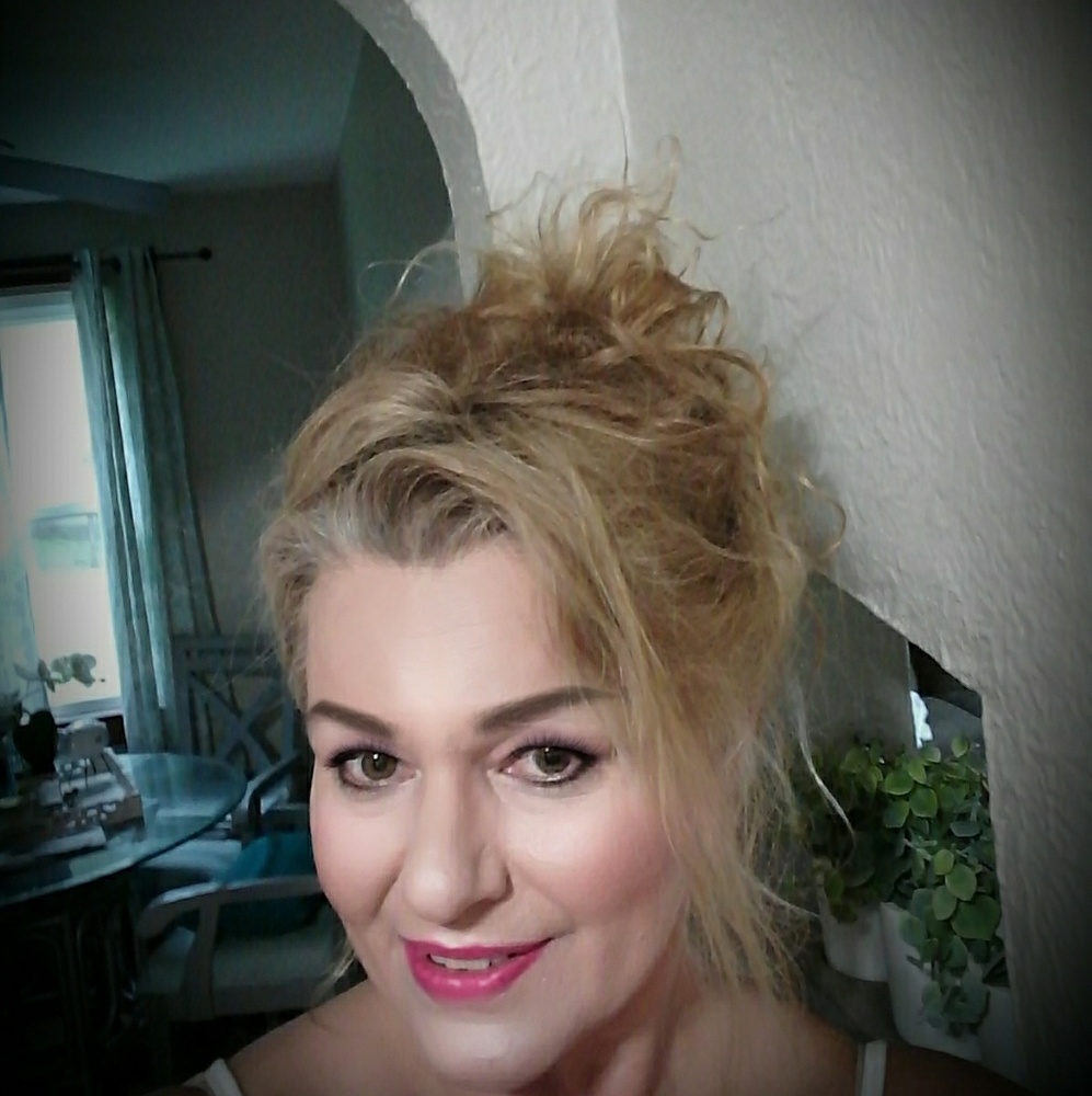 Meet your Posher, Debra